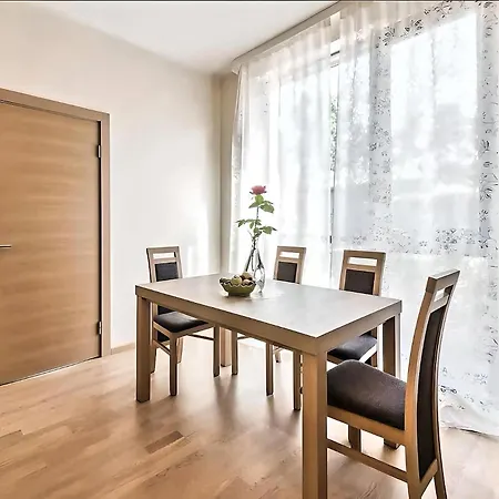 Sun Apartment